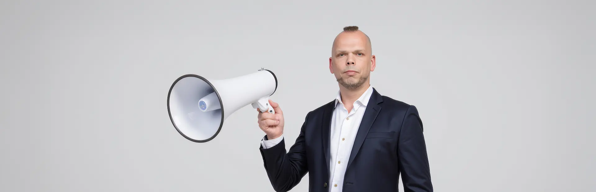 LinkedIn als Vertriebskanal: So gewinnen Mittelständler neue B2B-Kunden 4 pscale
